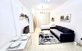 Skycourts - Well Furnished Studio Apartment